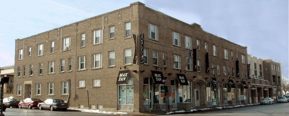 Rosewood Place: 15707 Detroit Ave, Lakewood, OH 44107